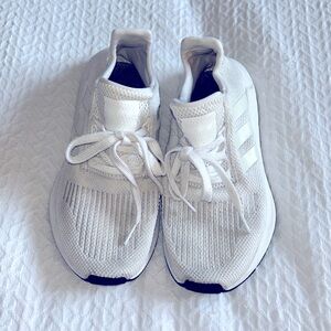 Triple white Adidas knit core jogger shoe